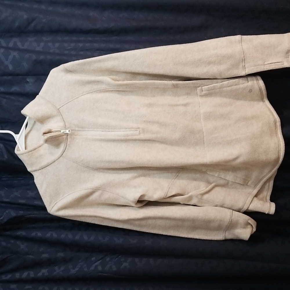 Xersion Large cream pull over